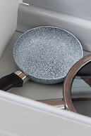 Dąbska Studio With Terrace by Renters