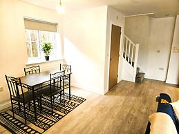 Impeccable 2-bed House in Basildon