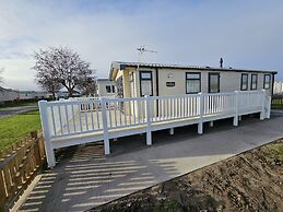 208 Unity Beach 6 Berth enc Garden no Pets