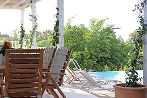 Modern 4-bedroom Villa With A Private Pool