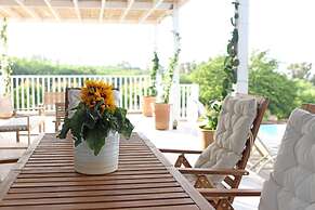 Modern 4-bedroom Villa With A Private Pool