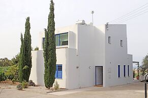 Modern 4-bedroom Villa With A Private Pool