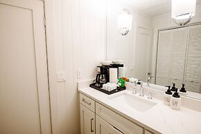 Hope Town Inn & Marina