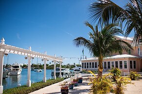 Hope Town Inn & Marina