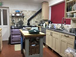 Lowry House Hotel in Walsall