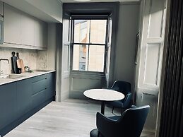 Room in the Borders - 1 Sime Place