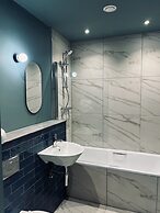 Room in the Borders - 1 Sime Place