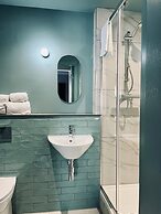 Room in the Borders - 1 Sime Place