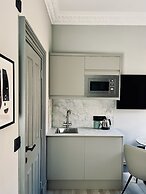 Room in the Borders - 1 Sime Place