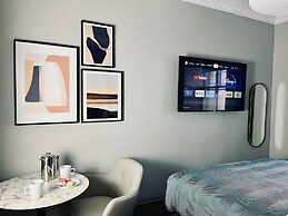 Room in the Borders - 1 Sime Place