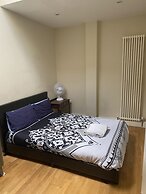 Spacious 3-bed Apartment in Central London