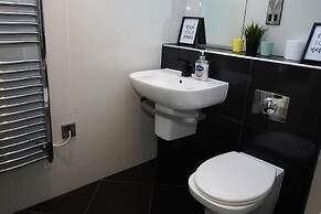 Inviting 2-bed Apartment in Sheffield