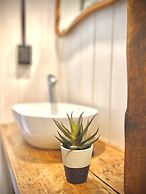 Amazing Cabin on the Shore of Lake Moreno H58 by Apartments Bariloche