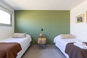 Moderna casa para 5 Chacras de Coria