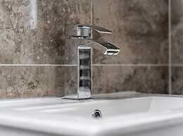 Birmingham Apt-sleeps 4-walk to City Centre-pets