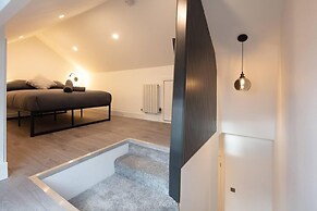Cosy 1 Bed Duplex - Close to Metro - NW2