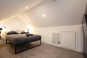 Cosy 1 Bed Duplex - Close to Metro - NW2