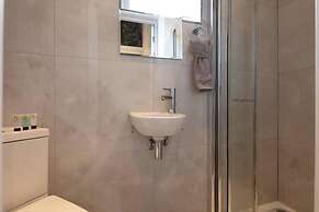 Cosy 1 Bed Duplex - Close to Metro - NW2