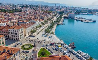 Studio With Shared Garden, 3 min Walk to the Beach