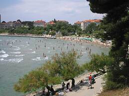 Studio With Shared Garden, 3 min Walk to the Beach