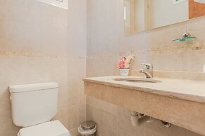 Beautiful Apartment Downtown, Amazing Lake Views JF1 by Apartments Bar