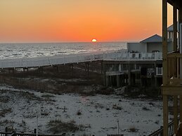 Gulf Shores Duplex Beachfront Pool -4bd