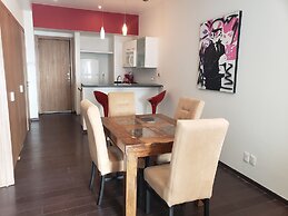 The Plaza Residenses