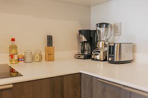 203B Amira Studio By Sandy powerful