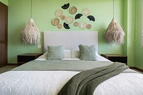 Tranquil Peninsula Golf 3BR Retreat