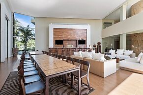 Tranquil Peninsula Golf 3BR Retreat