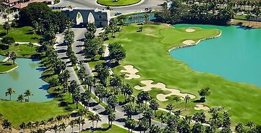 Tranquil Peninsula Golf 3BR Retreat