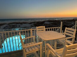 Gulf Shores Duplex B Beachfront Pool 4bd