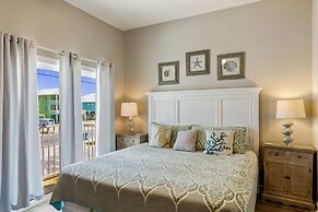 Gulf Shores Duplex B Beachfront Pool 4bd