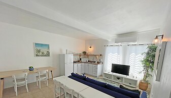 Palmeras Beach Apartments