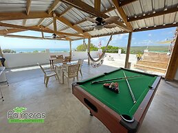 Palmeras Beach Apartments