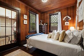 Pacific Coast Redwoods Cabin for Family