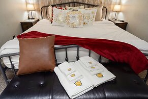 Pacific Coast Redwoods Cabin for Family