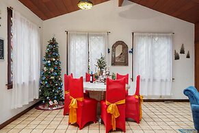 Pacific Coast Redwoods Cabin for Family