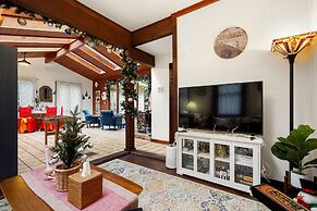 Pacific Coast Redwoods Cabin for Family