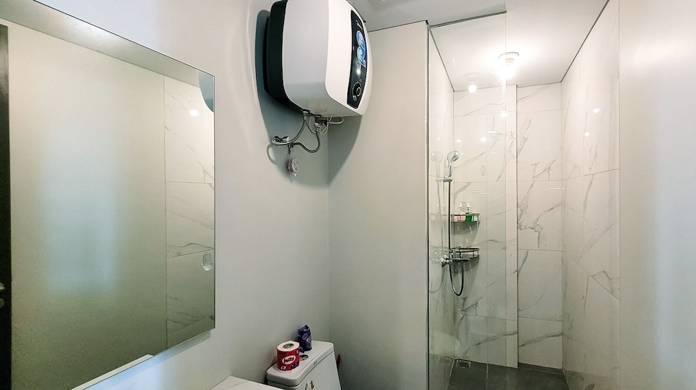 Palam Mansion at One Residence Apartment