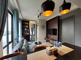 Palam Mansion at One Residence Apartment