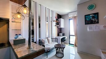 Palam Mansion at One Residence Apartment