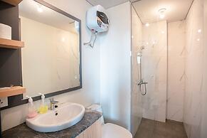 Palam Mansion at One Residence Apartment