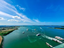 Palam Mansion at One Residence Apartment