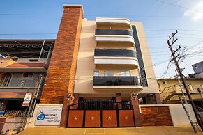 MUGUNDAN 'S  SMART STAY