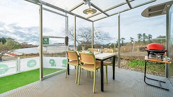 Jeju Dangdangi Dog Pension Black