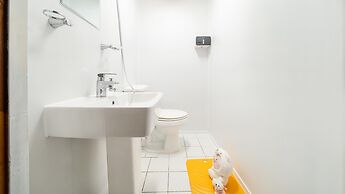 Jeju Dangdangi Dog Pension Black