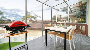 Jeju Dangdangi Dog Pension Black