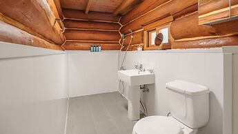 Jeju Dangdangi Dog Pension Black