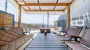 Gapyeng The Paran Poolvilla